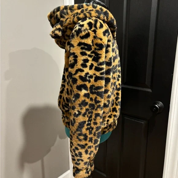 Wild Fable leopard faux fur jacket - Picture 5 of 15